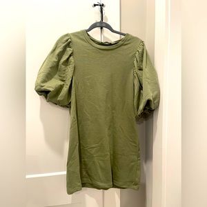 Zara - Green dress with puff sleeve